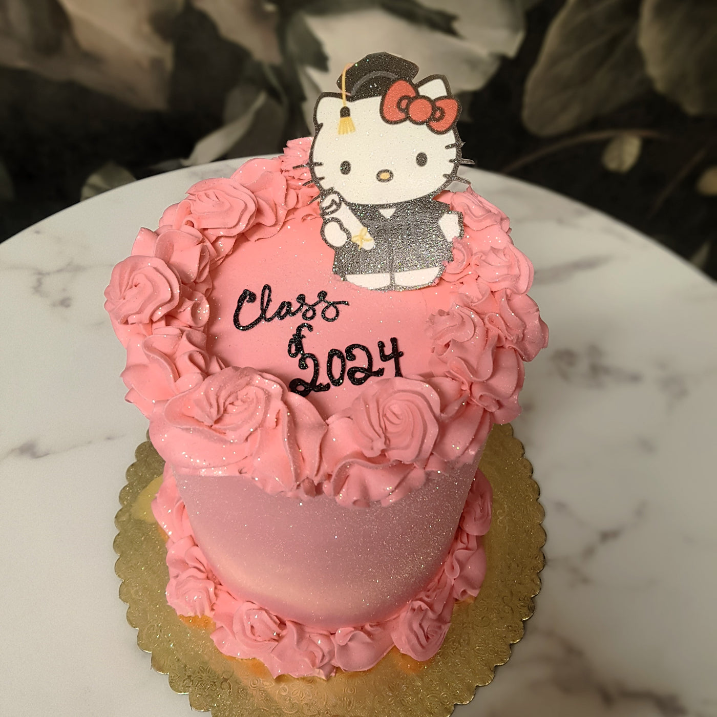 Grad Cat| Hello Kitty Collection | Sanrio Cakes