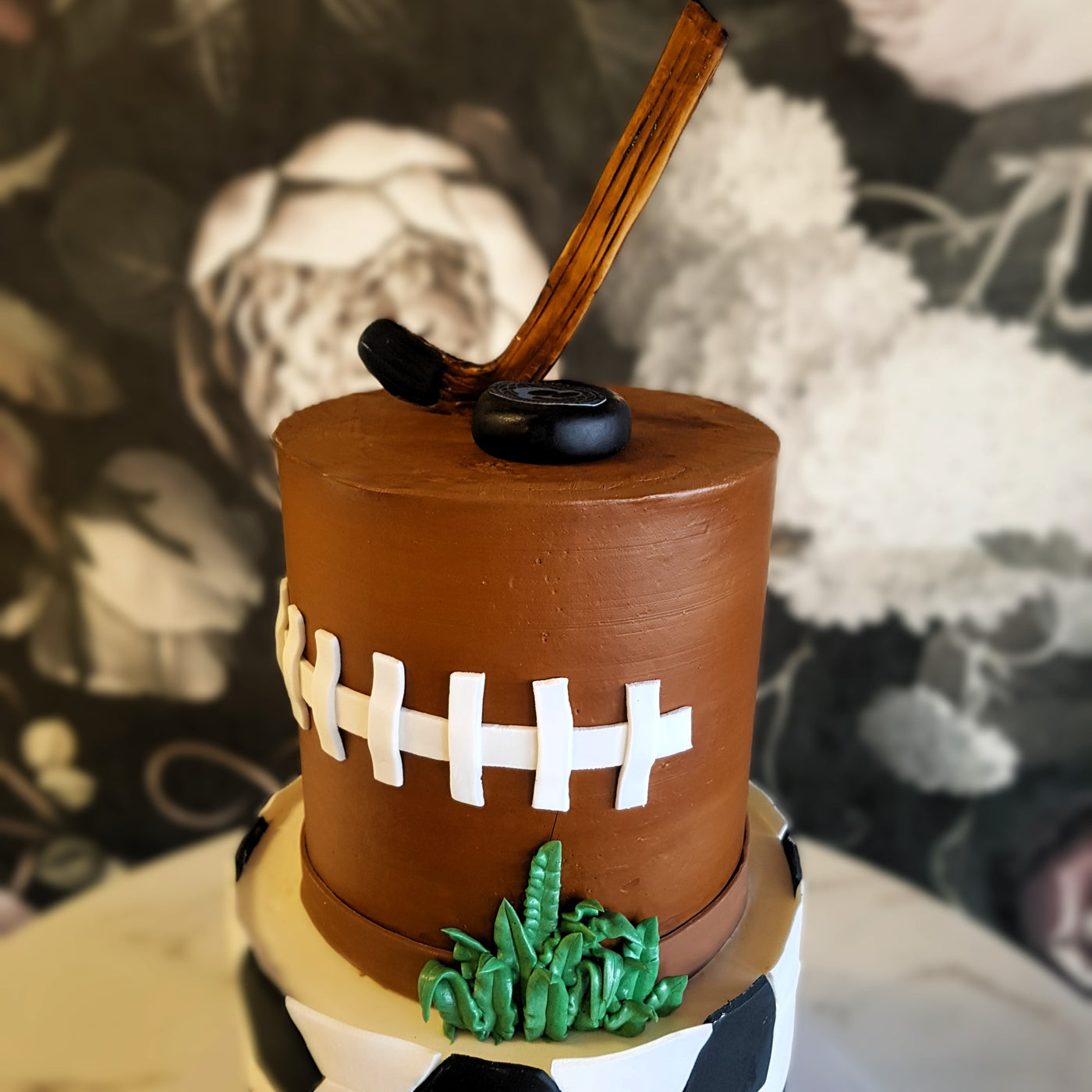 Soccer cake, football cake, sports, hobibies, mens cake, superbowl, bakery vegas 