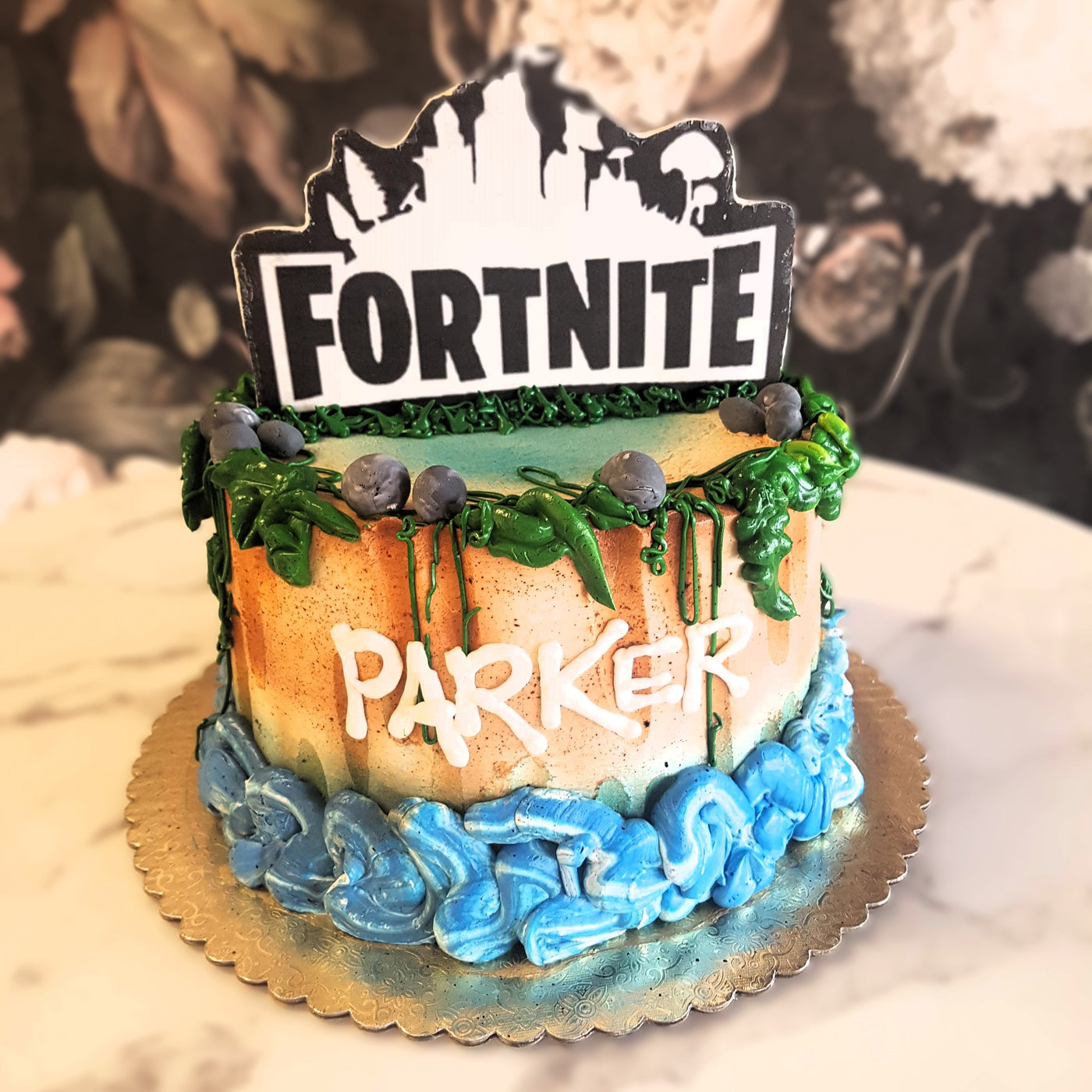 Fortnite Cake, Victory Royale, Gamer's Cake, Cake for boys, bakery near me, best cakes vegas