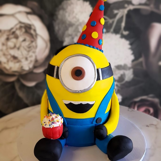 Minion Cake, Cute Kids Cake, Sculpted Cake, Bakery Near Me, Best Cake Vegas, dispicable me, dispicable  me 2, gru