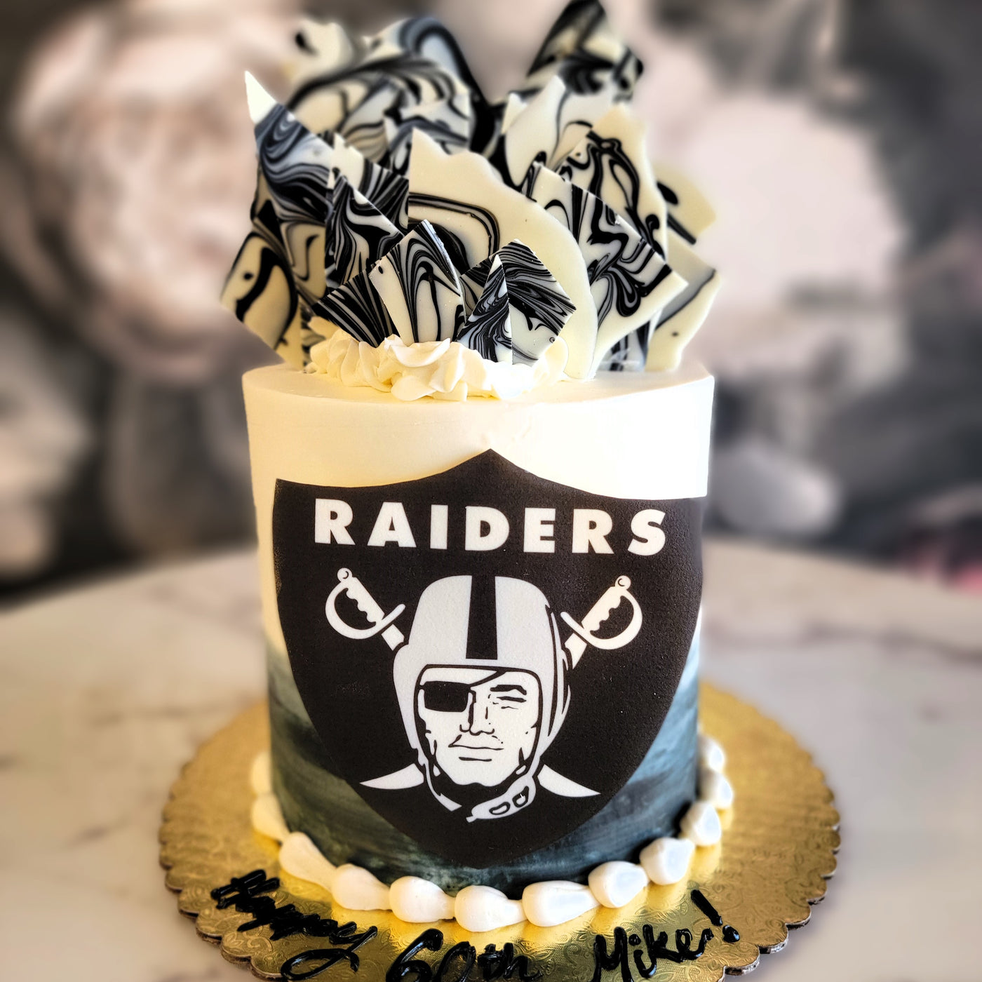 Las Vegas Raiders, Football, Sports cake, cake delivery vegas, bakery near me, cake for men