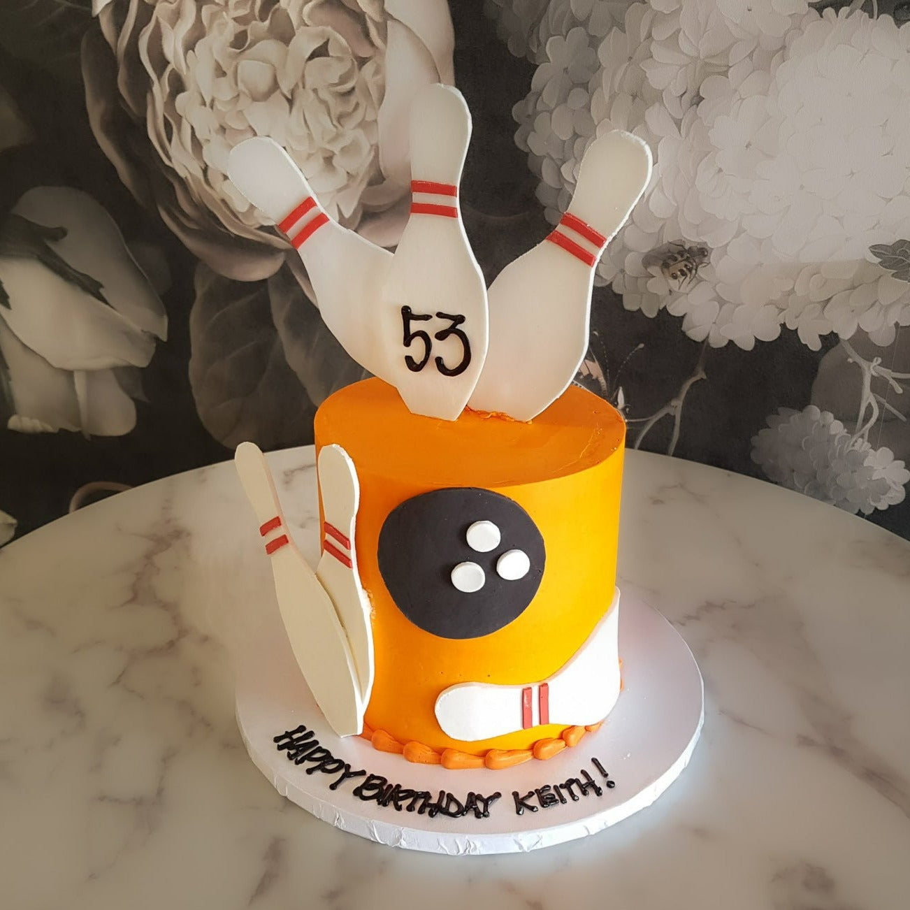 Bowling Theme Birthday Cake - B0053 – Circo's Pastry Shop